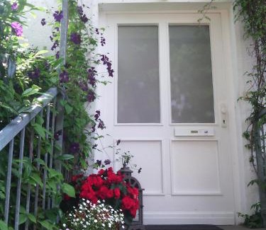 Bad Wilhelmshoehe House | Pension TimeOut