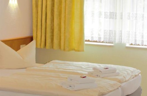 Aschara Hotel | Pension Ujut