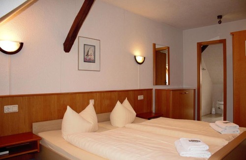 Aschara Hotel | Pension Ujut