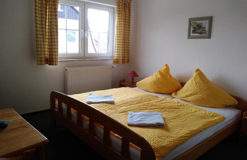 Flecken Zechlin House | Pension und Gasthof Zur Scheune