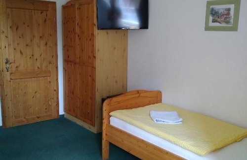 Flecken Zechlin House | Pension und Gasthof Zur Scheune
