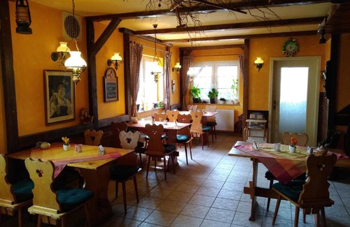 Flecken Zechlin House | Pension und Gasthof Zur Scheune
