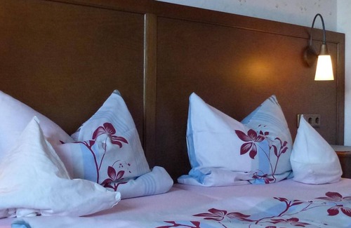Schwalefeld House | Pension zum Fernblick