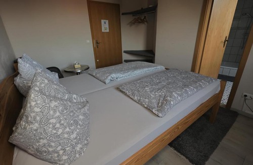Harthausen House | Pension zum Paradies