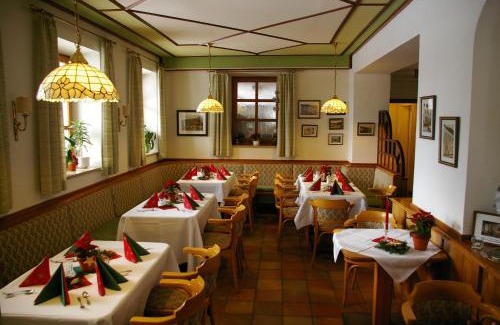 Rabenstein House | Pension Zur Alten Schmiede