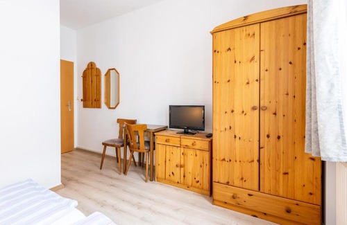 Freyburg House | Pension Zur Sektkellerei