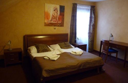 Nitra House | Pensione Ristorante Moretti