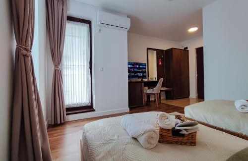 Jibert House | Pensiune și Restaurant Silvania
