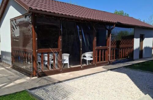 Dunavatu de Jos House | Pensiunea Acvila
