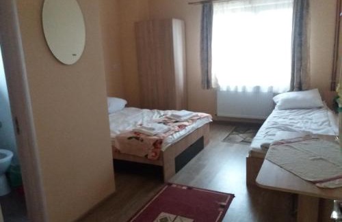 Hereclean Bed & Breakfast | Pensiunea agroturistica Primavara