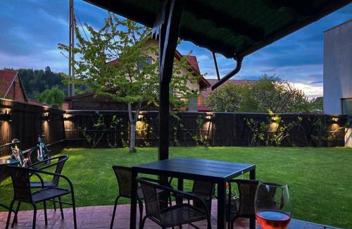 Zarnesti House | Pensiunea Aliart