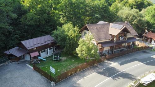 Sugag House | Pensiunea Casa Transalpina