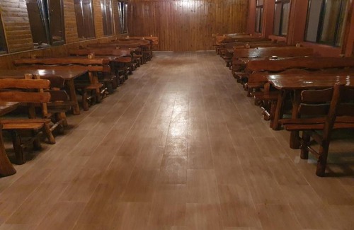 Tomsani House | Pensiunea EL CLASICO PRAHOVEAN