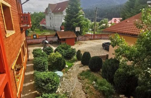 Busteni Bed & Breakfast | Pensiunea Fara Nume