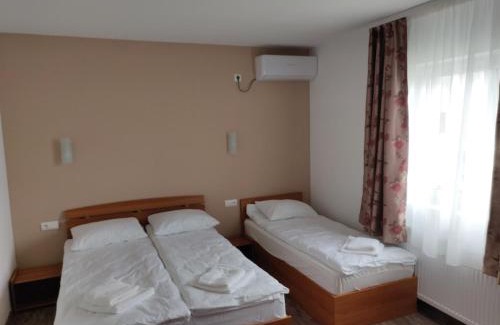 Baile Felix House | Pensiunea Gloria