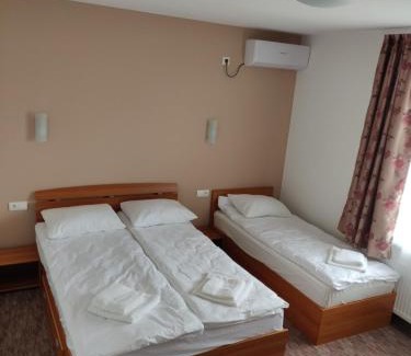 Baile Felix House | Pensiunea Gloria