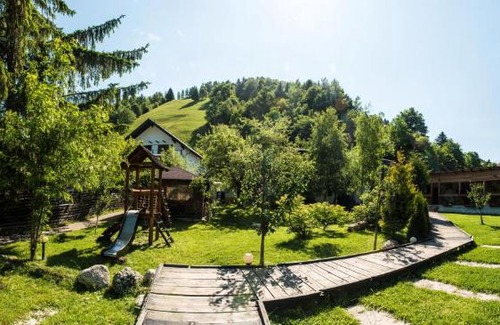 Moieciu House | Pensiunea Hanul Oierului