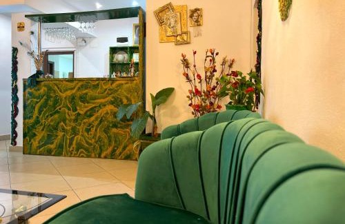 Caciulata House | Pensiunea Karina