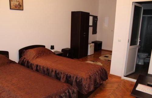 Horezu House | Pensiunea Mioritza