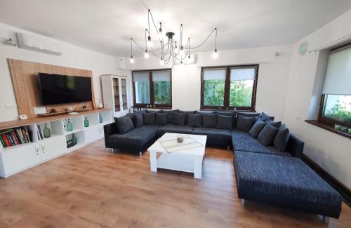 Livezeni Villa | Pensiunea Nossa Panzió