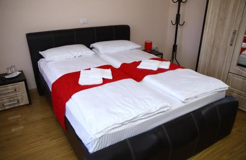 Pestisani House | PENSIUNEA SOFIA
