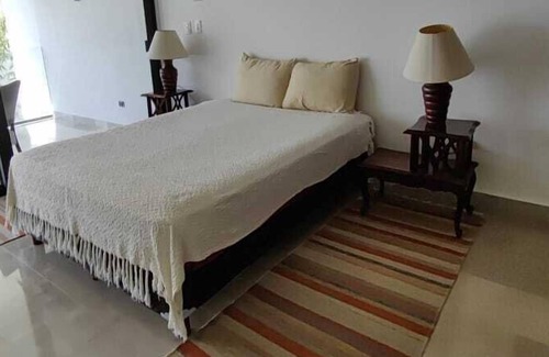 Downtown Apartment | Penthouse 1BR, direct pool access, Bathtub by Happy Address.