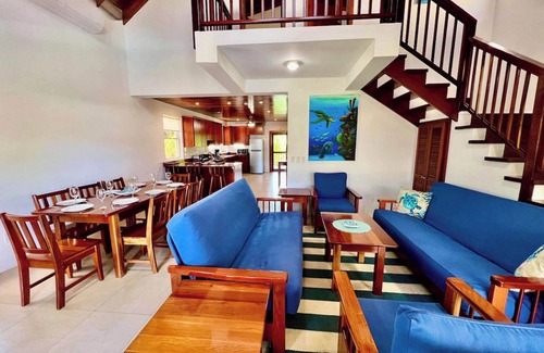 Caye Caulker Apartment | Penthouse 3 bed/3 bath Velento #5 Partial Ocean Views w/Pool, Private Dock
