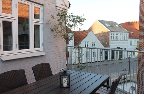 Ribe Apartment | Penthouse 50 meters from the old town hall