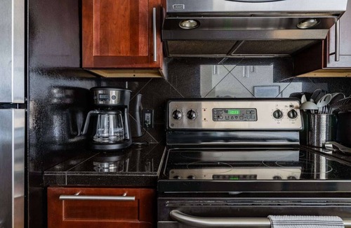 Downtown Seattle Condo | Penthouse above Pike Place Market +Target, Parking, 100 Walk Score