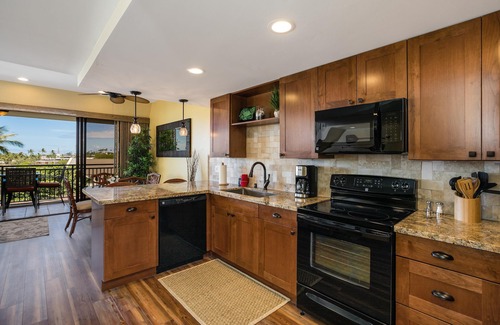 Historic Kailua Village Condo | PENTHOUSE ACROSS FROM OCEAN