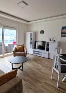 Prcanj Apartment | Penthouse apartments D&D