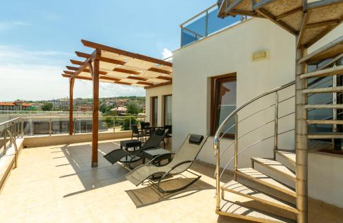 Byala Apartment | Penthouse at White Cliffs