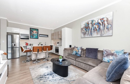 Greater Johannesburg Metropolitan Area Apartment | Penthouse/Brand New/2 Bed/Rosebank