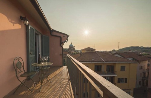 Dogliani Apartment | [Penthouse Dogliani] Langhe view