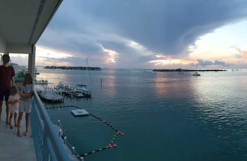 Historic Seaport Condo | Penthouse Galleon Waterfront Balcony Marina View Suite 2-Bed/bath+Beach+Tiki Bar