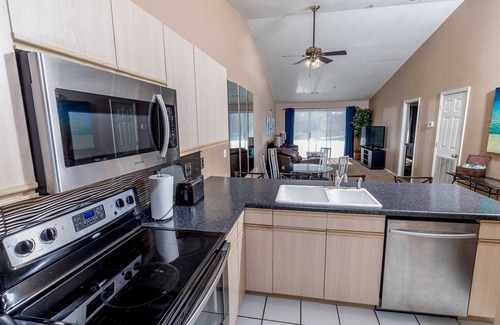 Table Rock Condo | Penthouse Golf View Condo | Brookside Deck