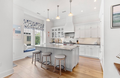 Kiawah Island Villa | Penthouse in popular, centrally located new construction neighborhood