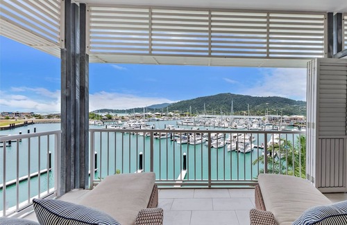 Airlie Beach Apartment | Penthouse living at the Port of Airlie