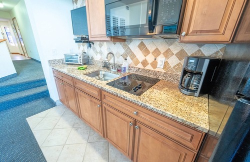 Windy Hill Condo | Penthouse! Ocean Front, Close to Barefoot Landing!