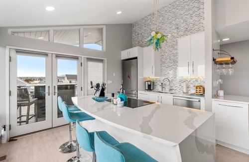 Salisbury Condo | Penthouse Oceanview & Namaste Retreat