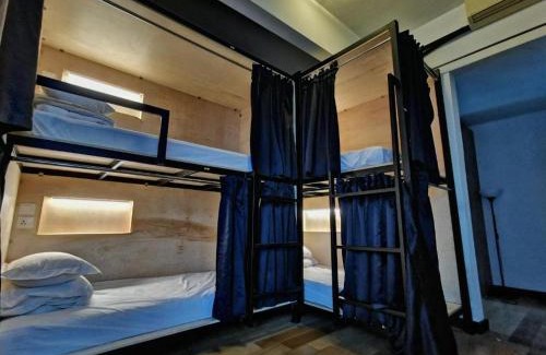 Chow Kit Hostel | Penthouse on 34 - The Highest Unit and Best Views in Regalia & Private Rooftop Terrace