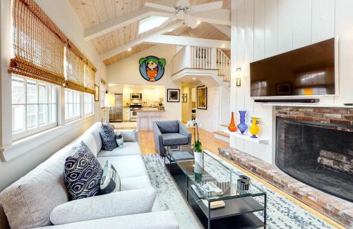 Commercial Street Apartment | Penthouse on Commercial
