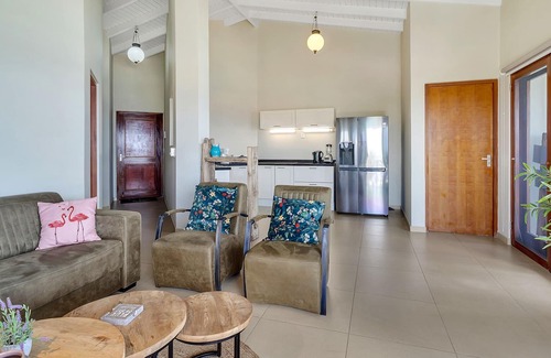 Playa Apartment | Penthouse on the Bay in Chachacha Beach Apartments