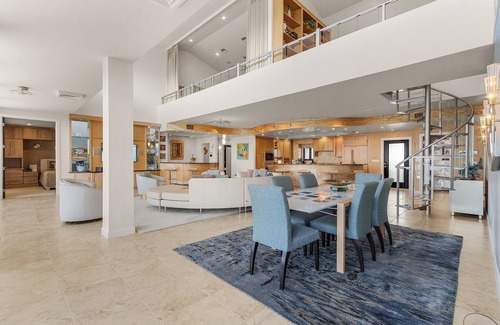Punta Rassa House | Penthouse on the Beach! Beautiful Sunset Views!