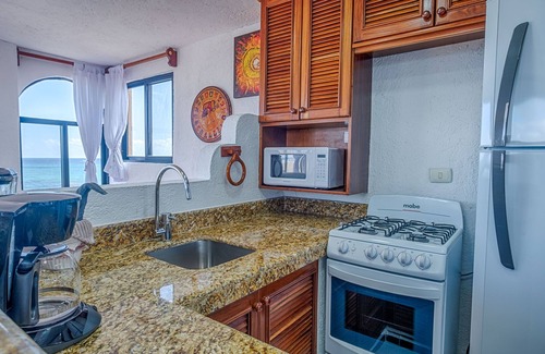 Akumal Condo | Penthouse perfection! Spectacular view of the ocean, perfect for a couple!