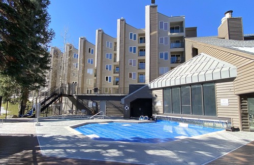 Winter Park Apartment | Penthouse Studio Ski In-Out- Easy Access nResort amenities Pool Hot Tubs Gym