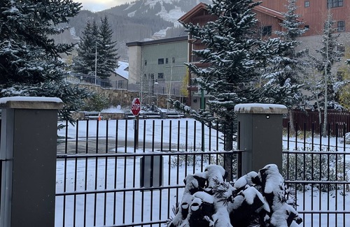 Crested Butte Condo | Penthouse style, top floor of Grand Lodge 1 bedroom at slopes at the Mtn base