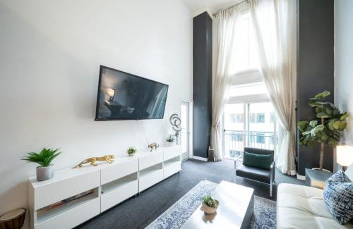 Belltown Apartment | Penthouse Suite Downtown, Top Floor