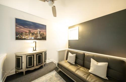 Belltown Apartment | Penthouse Suite Downtown, Top Floor