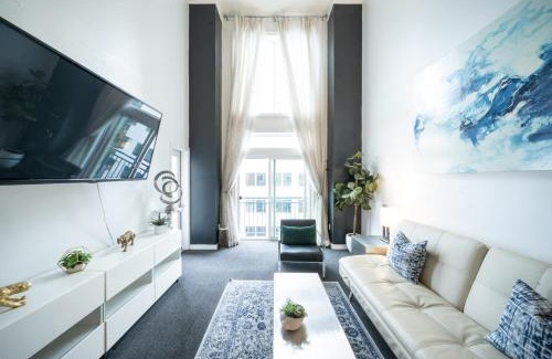 Belltown Apartment | Penthouse Suite Downtown, Top Floor